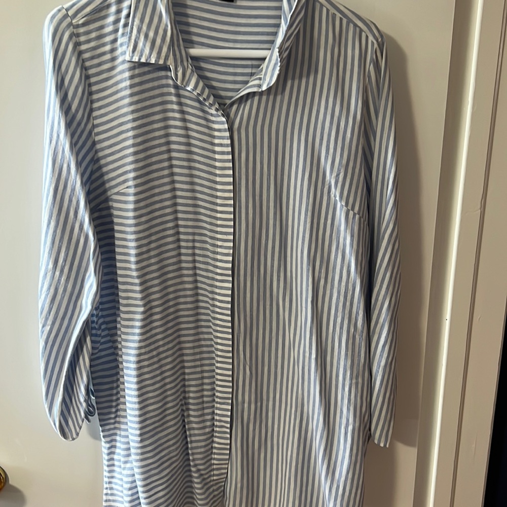 NWOT Women’s New Directions Blue and White Striped Button Down Tunic - Size L